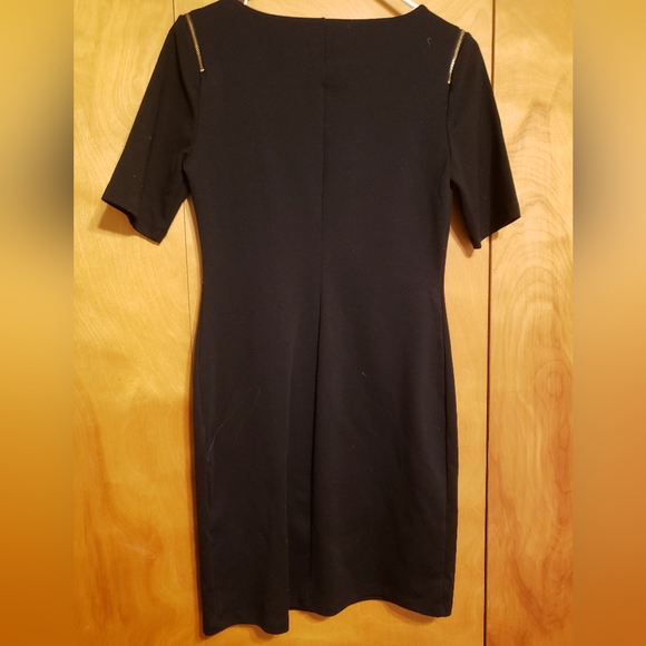 Apt 9. Black and gold zipper dress. Size XS. Made in Vietnam 🇻🇳 - Picture 3 of 4